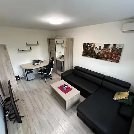 Cozy In The Hearth Of Apartman *